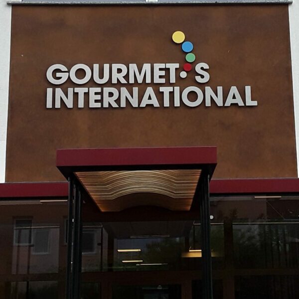 Gourmet's International