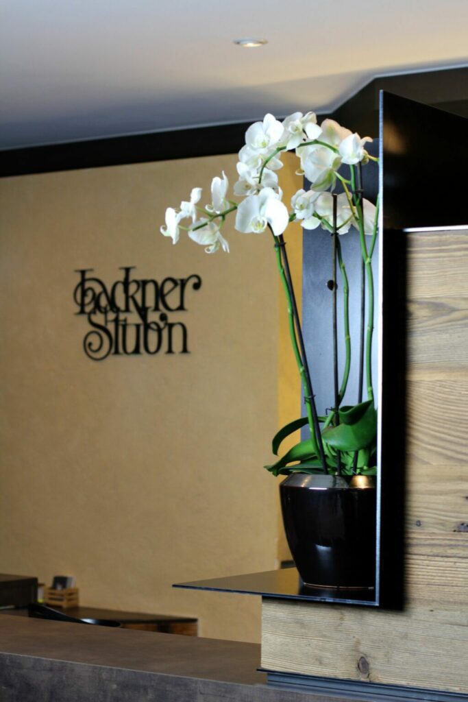 Theke_Eingangsbereich_Lackner_2019-03-18-4-1024x1536